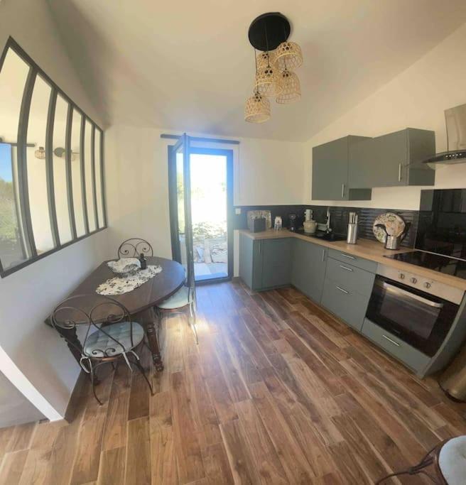 Studio Nimes Ngoại thất bức ảnh